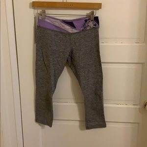 ‼️ Grey cropped leggings ‼️